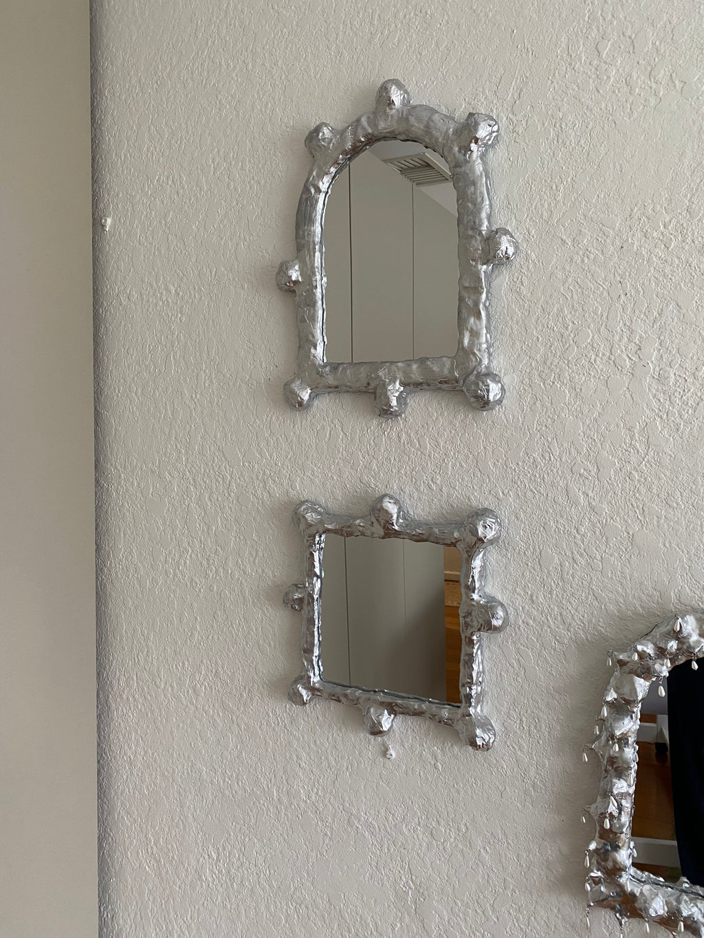 Bauble mirror