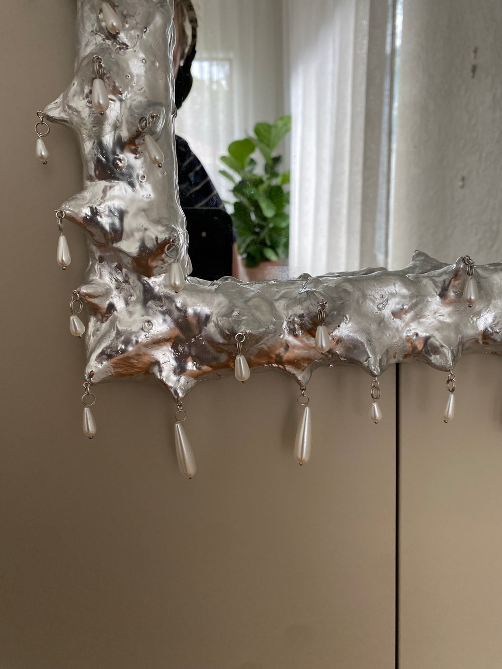 Urchin mirror